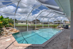 Relaxing Cape Coral Villa 1000: Pool on the Canal